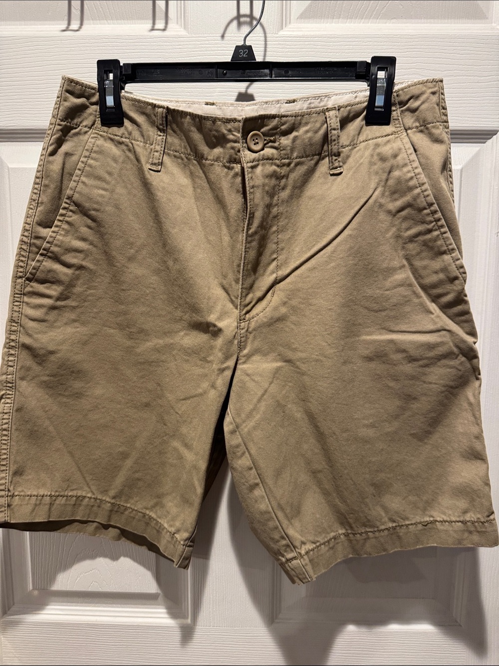 Men's Old Navy Khaki Chino Shorts - Classic Fit